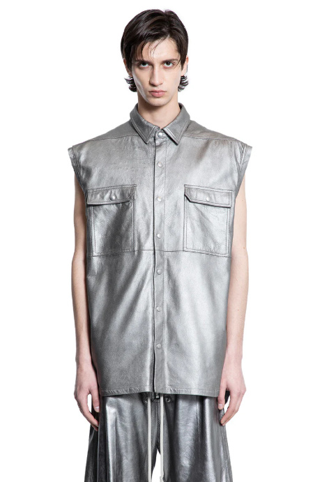 Antonioli  - chłopak w srebrnym komplecie