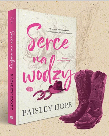 Różowo-beżowa książka i różowe kowbojki damskie