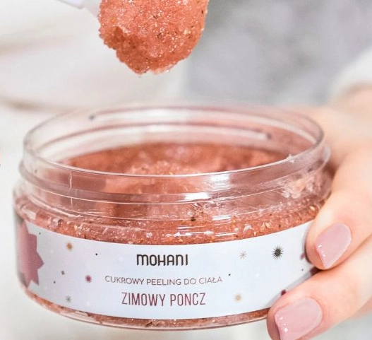 Różowy peeling cukrowy w szklanym słoiczku