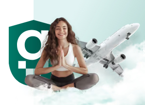 Dziewczyna siedzi w pozie z jogi w chmurach, a za nią samolot